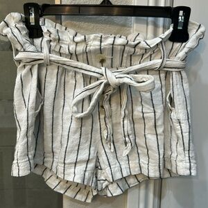 NWOT Tie Waist Striped Shorts